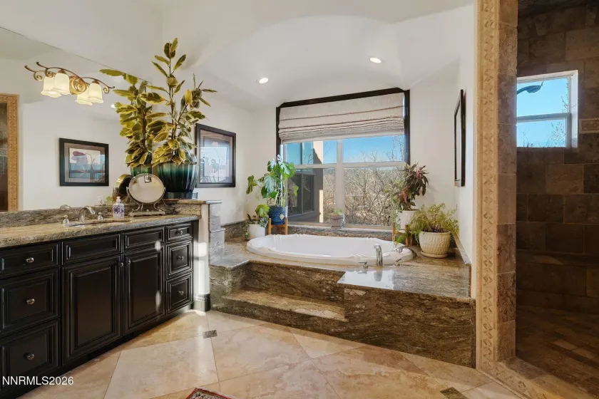 12910 Silver Wolf, Reno, Nevada 89511, 5 Bedrooms Bedrooms, ,5 BathroomsBathrooms,Residential,Residential,Silver Wolf,260001584