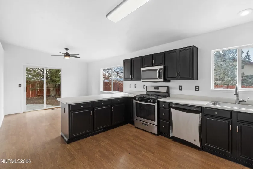 706 Strauss, Sun Valley, Nevada 89433, 4 Bedrooms Bedrooms, ,2 BathroomsBathrooms,Residential,Residential,Strauss,260001586