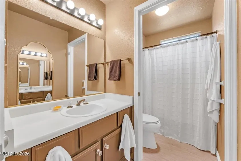 7555 Lighthouse, Reno, Nevada 89511, 3 Bedrooms Bedrooms, ,2 BathroomsBathrooms,Residential,Residential,Lighthouse,260001591