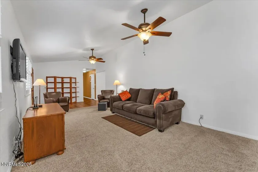 7555 Lighthouse, Reno, Nevada 89511, 3 Bedrooms Bedrooms, ,2 BathroomsBathrooms,Residential,Residential,Lighthouse,260001591