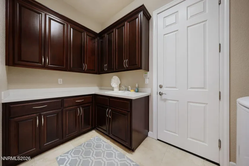 2655 Friesian, Reno, Nevada 89521, 3 Bedrooms Bedrooms, ,4 BathroomsBathrooms,Residential,Residential,Friesian,260001593