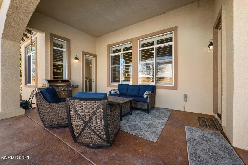 2655 Friesian, Reno, Nevada 89521, 3 Bedrooms Bedrooms, ,4 BathroomsBathrooms,Residential,Residential,Friesian,260001593