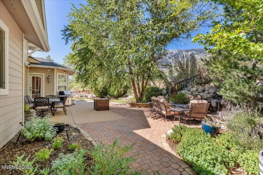 1272 Kingsbury Grade, Gardnerville, Nevada 89460, 3 Bedrooms Bedrooms, ,3 BathroomsBathrooms,Residential,Residential,Kingsbury Grade,250053455