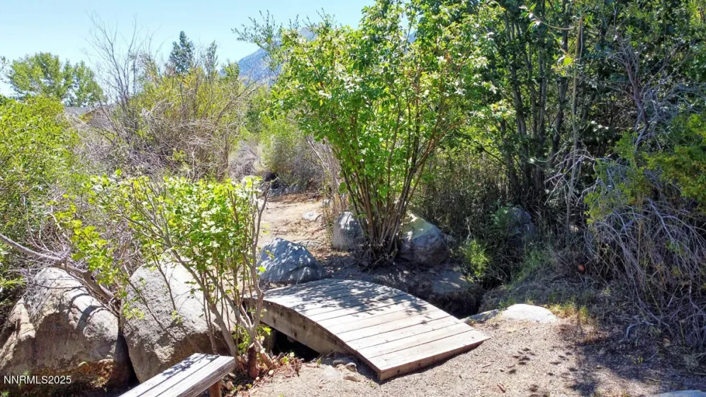 1272 Kingsbury Grade, Gardnerville, Nevada 89460, 3 Bedrooms Bedrooms, ,3 BathroomsBathrooms,Residential,Residential,Kingsbury Grade,250053455