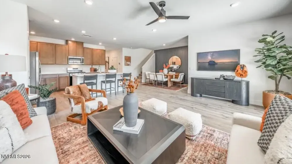 4302 Painted Cloud, Sparks, Nevada 89436, 4 Bedrooms Bedrooms, ,3 BathroomsBathrooms,Residential,Residential,Painted Cloud,260001597