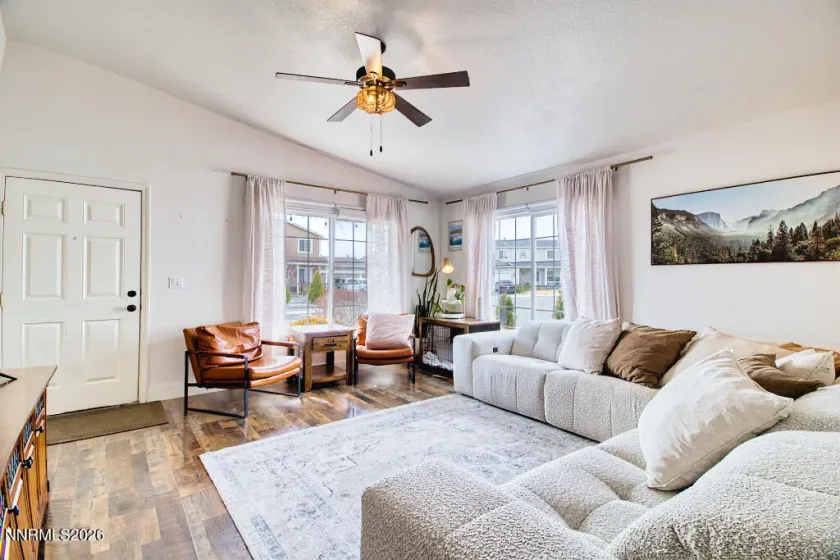 17670 Yearling, Reno, Nevada 89508, 3 Bedrooms Bedrooms, ,2 BathroomsBathrooms,Residential,Residential,Yearling,260001596