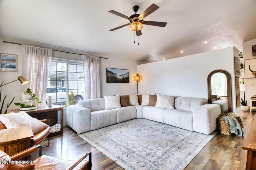 17670 Yearling, Reno, Nevada 89508, 3 Bedrooms Bedrooms, ,2 BathroomsBathrooms,Residential,Residential,Yearling,260001596