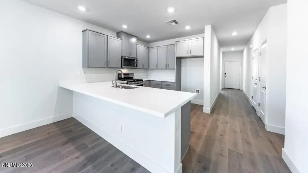 512 Daisy Fay, Carson City, Nevada 89705, 3 Bedrooms Bedrooms, ,2 BathroomsBathrooms,Residential,Residential,Daisy Fay,260001600