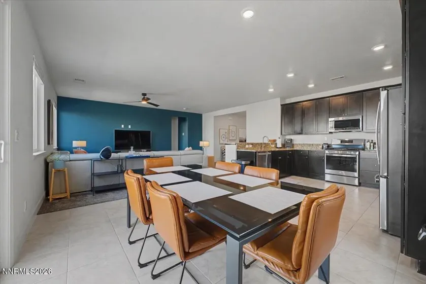 6997 Spencer Ridge, Sparks, Nevada 89436, 4 Bedrooms Bedrooms, ,2 BathroomsBathrooms,Residential,Residential,Spencer Ridge,260001602