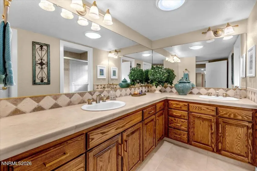 1456 Eastwood, Reno, Nevada 89509, 4 Bedrooms Bedrooms, ,2 BathroomsBathrooms,Residential,Residential,Eastwood,260001605