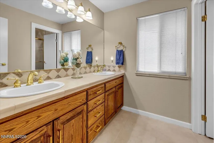 1456 Eastwood, Reno, Nevada 89509, 4 Bedrooms Bedrooms, ,2 BathroomsBathrooms,Residential,Residential,Eastwood,260001605