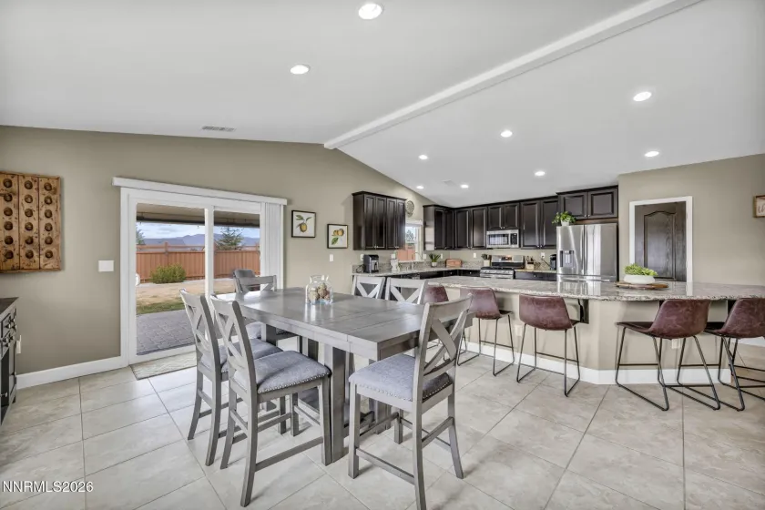 7717 Sonic, Sparks, Nevada 89436, 4 Bedrooms Bedrooms, ,3 BathroomsBathrooms,Residential,Residential,Sonic,260001614