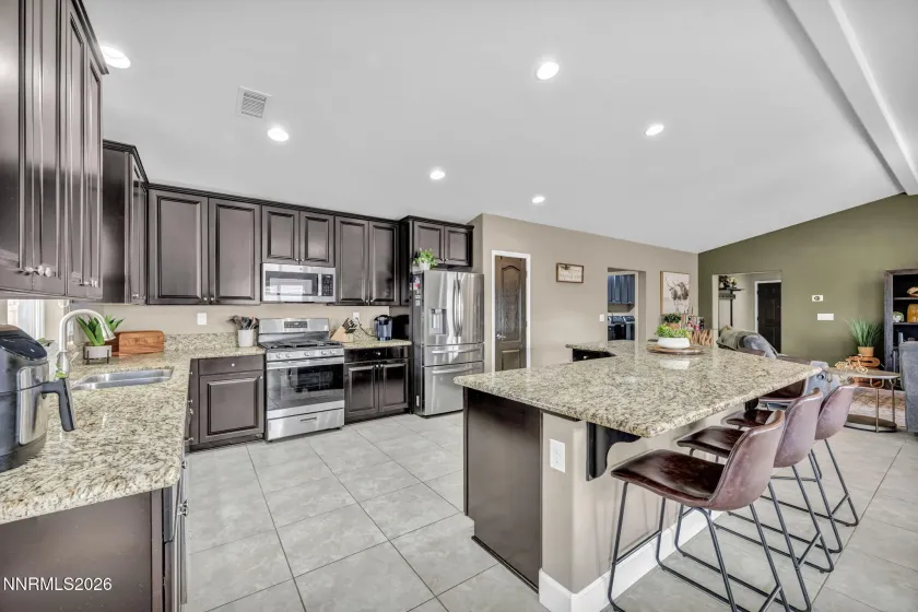 7717 Sonic, Sparks, Nevada 89436, 4 Bedrooms Bedrooms, ,3 BathroomsBathrooms,Residential,Residential,Sonic,260001614