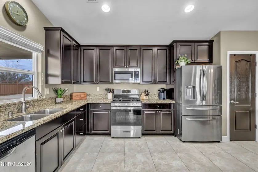 7717 Sonic, Sparks, Nevada 89436, 4 Bedrooms Bedrooms, ,3 BathroomsBathrooms,Residential,Residential,Sonic,260001614