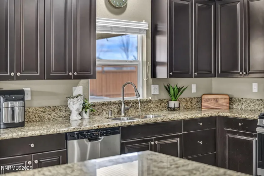 7717 Sonic, Sparks, Nevada 89436, 4 Bedrooms Bedrooms, ,3 BathroomsBathrooms,Residential,Residential,Sonic,260001614