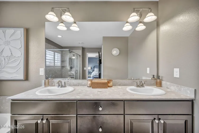 7717 Sonic, Sparks, Nevada 89436, 4 Bedrooms Bedrooms, ,3 BathroomsBathrooms,Residential,Residential,Sonic,260001614