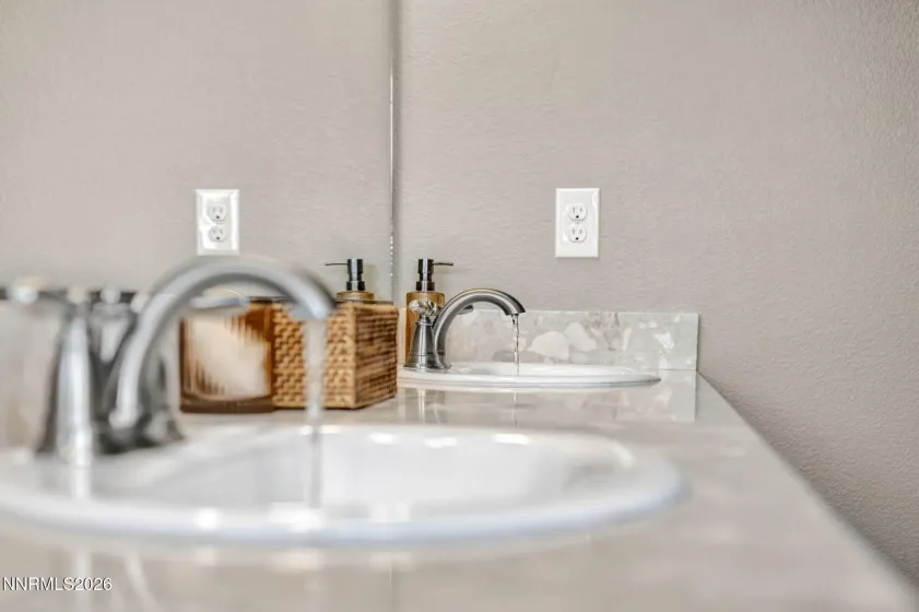 7717 Sonic, Sparks, Nevada 89436, 4 Bedrooms Bedrooms, ,3 BathroomsBathrooms,Residential,Residential,Sonic,260001614