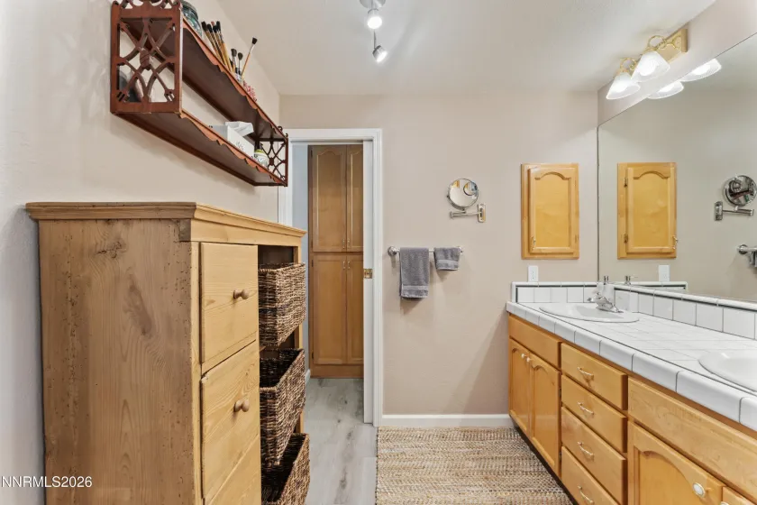 1406 Topaz, Gardnerville, Nevada 89460, 3 Bedrooms Bedrooms, ,2 BathroomsBathrooms,Residential,Residential,Topaz,260001613