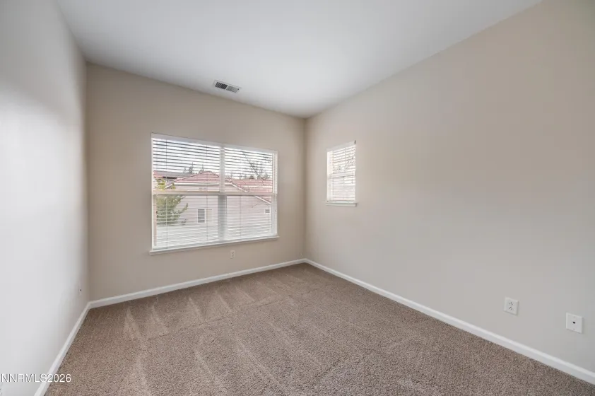 Upstairs guest bedroom 2