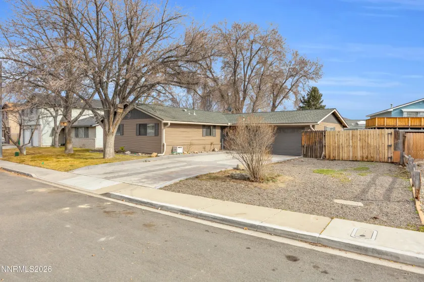 1954 Rio Tinto, Sparks, Nevada 89434, 3 Bedrooms Bedrooms, ,2 BathroomsBathrooms,Residential,Residential,Rio Tinto,260001620