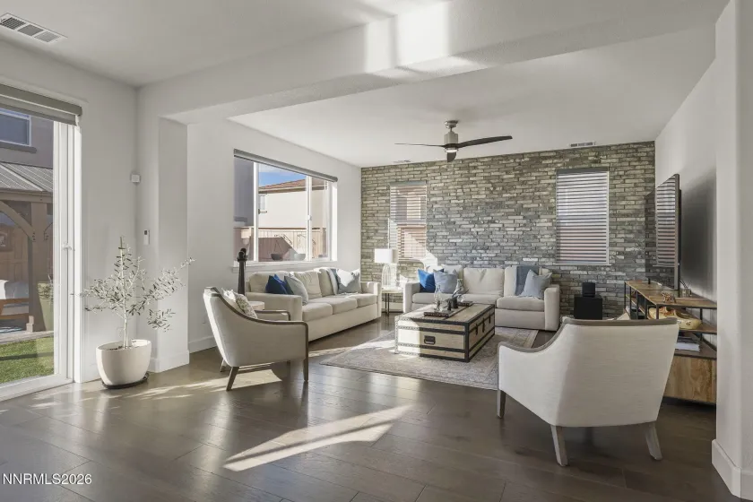 9769 Belville, Reno, Nevada 89521, 4 Bedrooms Bedrooms, ,3 BathroomsBathrooms,Residential,Residential,Belville,260001622