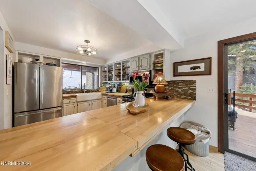 567 Bronco, Incline Village, Nevada 89451, 3 Bedrooms Bedrooms, ,2 BathroomsBathrooms,Residential,Residential,Bronco,260001625