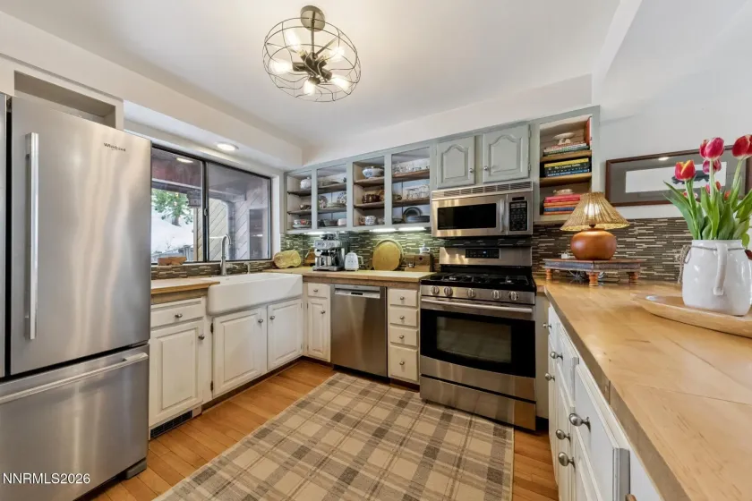 567 Bronco, Incline Village, Nevada 89451, 3 Bedrooms Bedrooms, ,2 BathroomsBathrooms,Residential,Residential,Bronco,260001625