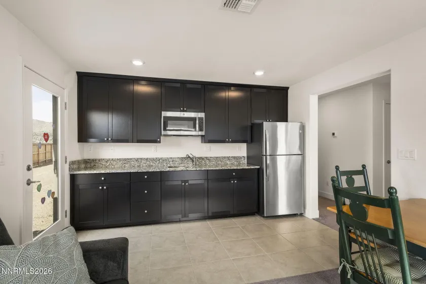 1981 Lanstar, Sparks, Nevada 89441, 4 Bedrooms Bedrooms, ,3 BathroomsBathrooms,Residential,Residential,Lanstar,260001623