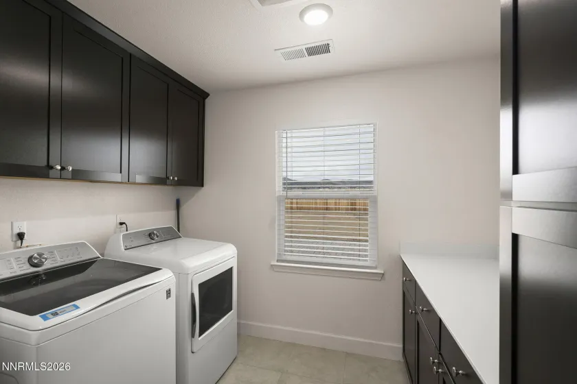 1981 Lanstar, Sparks, Nevada 89441, 4 Bedrooms Bedrooms, ,3 BathroomsBathrooms,Residential,Residential,Lanstar,260001623