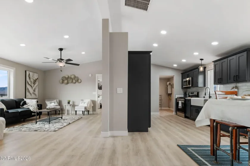 8285 Scenic, Stagecoach, Nevada 89429, 3 Bedrooms Bedrooms, ,2 BathroomsBathrooms,Residential,Residential,Scenic,260001631