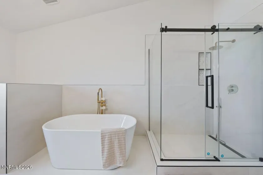 1785 Ty, Gardnerville, Nevada 89410, 4 Bedrooms Bedrooms, ,3 BathroomsBathrooms,Residential,Residential,Ty,260001632