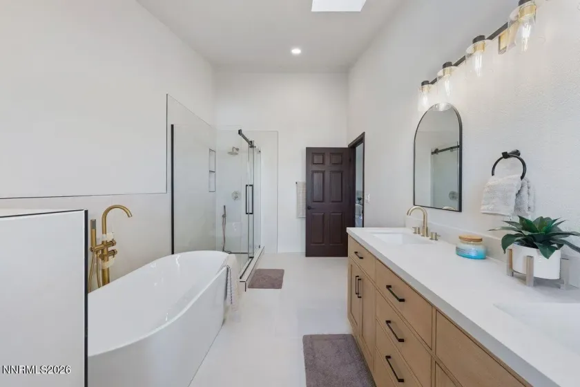 1785 Ty, Gardnerville, Nevada 89410, 4 Bedrooms Bedrooms, ,3 BathroomsBathrooms,Residential,Residential,Ty,260001632