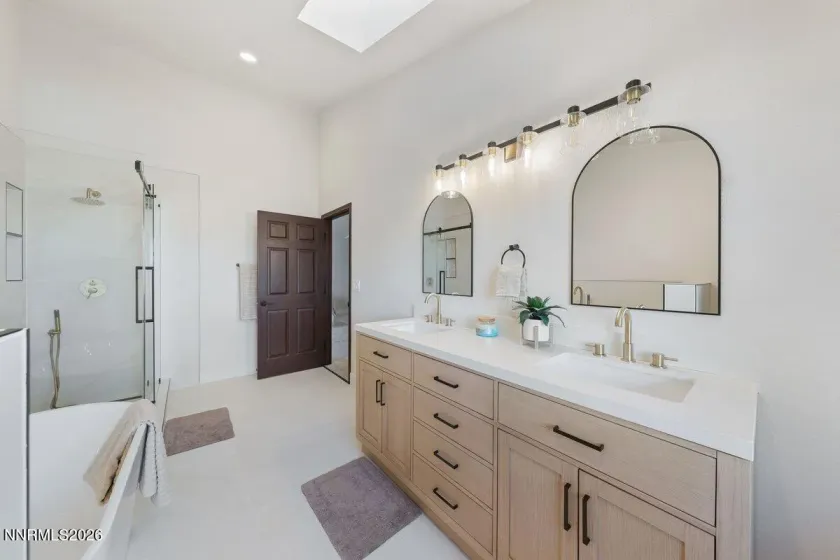 1785 Ty, Gardnerville, Nevada 89410, 4 Bedrooms Bedrooms, ,3 BathroomsBathrooms,Residential,Residential,Ty,260001632