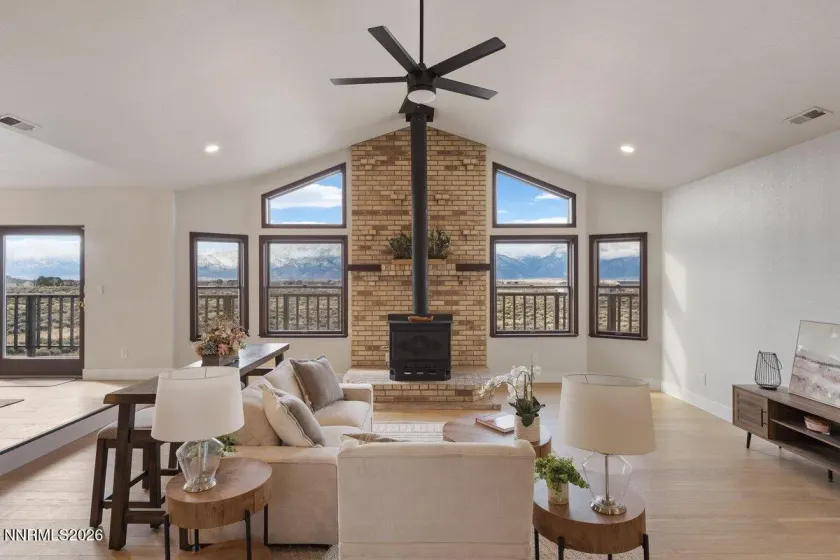 1785 Ty, Gardnerville, Nevada 89410, 4 Bedrooms Bedrooms, ,3 BathroomsBathrooms,Residential,Residential,Ty,260001632