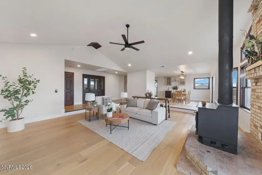 1785 Ty, Gardnerville, Nevada 89410, 4 Bedrooms Bedrooms, ,3 BathroomsBathrooms,Residential,Residential,Ty,260001632