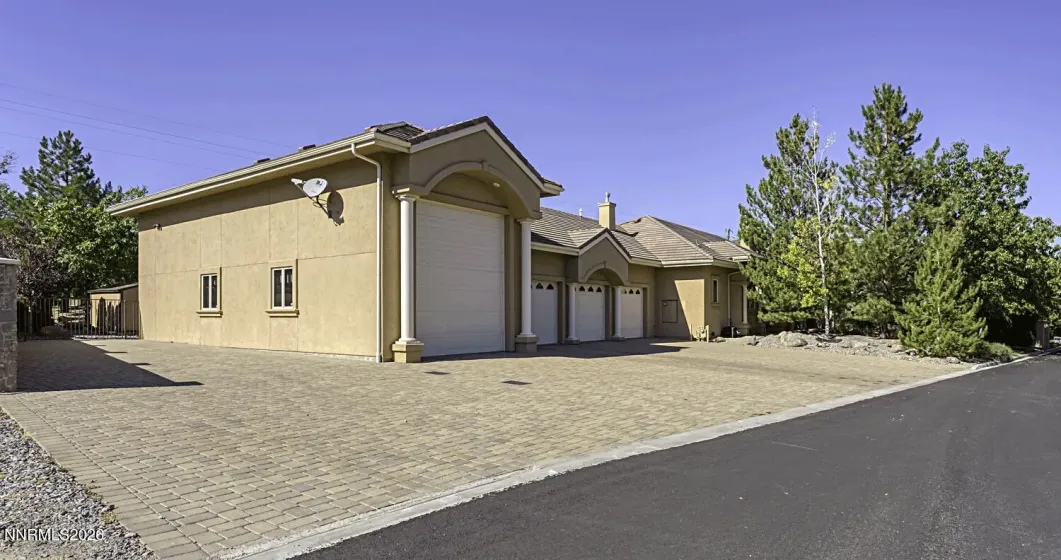 1120 Zolezzi, Reno, Nevada 89511, 3 Bedrooms Bedrooms, ,4 BathroomsBathrooms,Residential,Residential,Zolezzi,260001633
