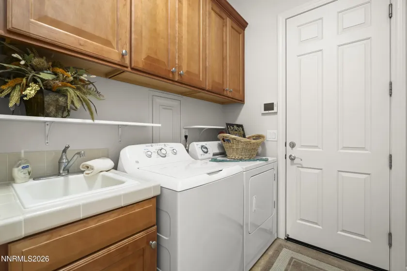 4600 Cobra, Sparks, Nevada 89436, 4 Bedrooms Bedrooms, ,3 BathroomsBathrooms,Residential,Residential,Cobra,260001636