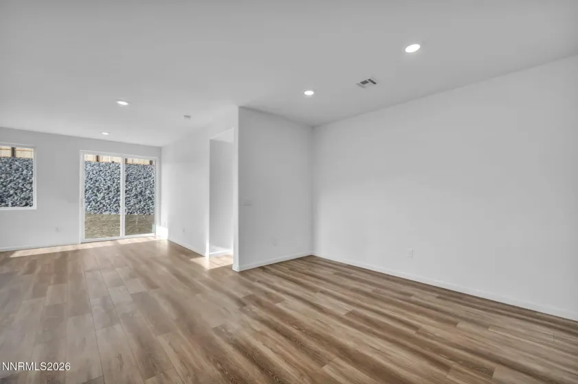 690 Patrician, Reno, Nevada 89506, 4 Bedrooms Bedrooms, ,3 BathroomsBathrooms,Residential,Residential,Patrician,250057787