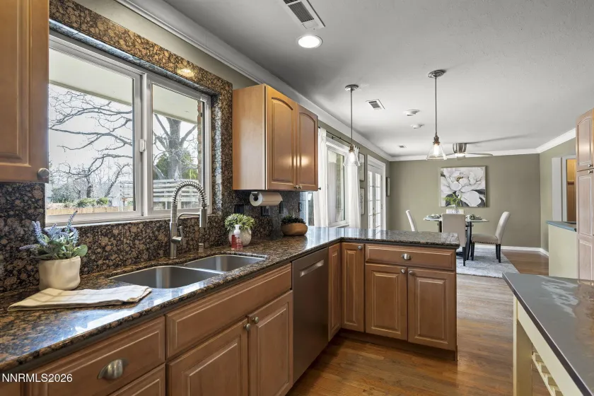 2260 Sunrise, Reno, Nevada 89509, 4 Bedrooms Bedrooms, ,4 BathroomsBathrooms,Residential,Residential,Sunrise,260001638