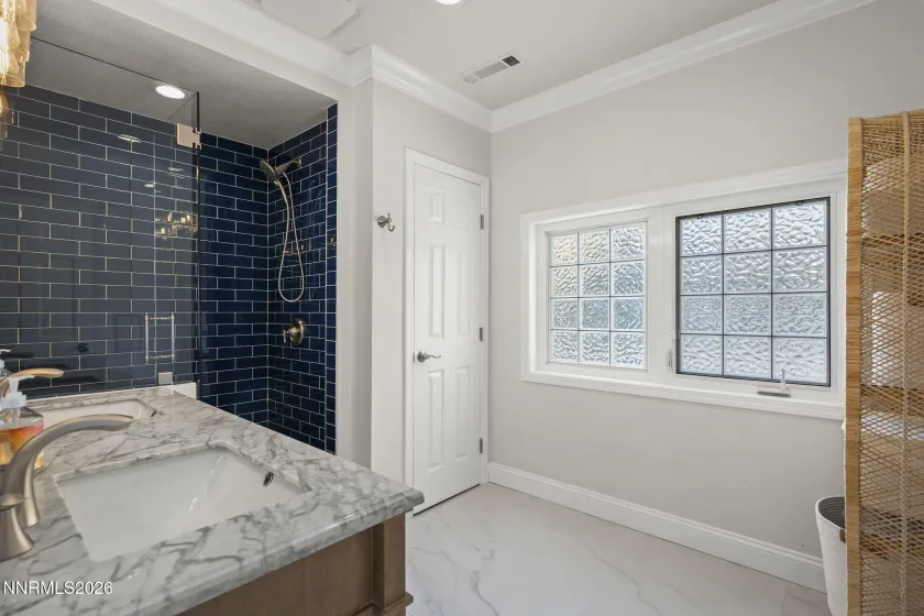 2260 Sunrise, Reno, Nevada 89509, 4 Bedrooms Bedrooms, ,4 BathroomsBathrooms,Residential,Residential,Sunrise,260001638