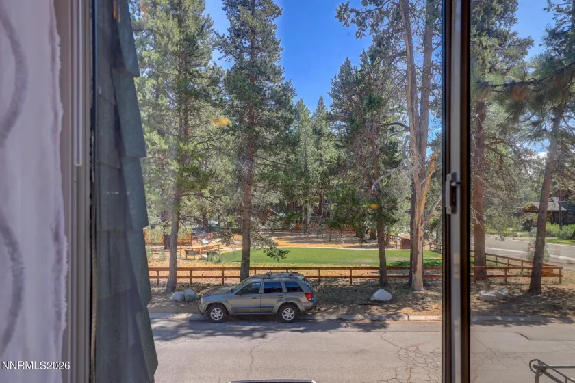 1181 Ski Run, South Lake Tahoe, California 96150, ,Residential Income,Residential,Ski Run,260001644