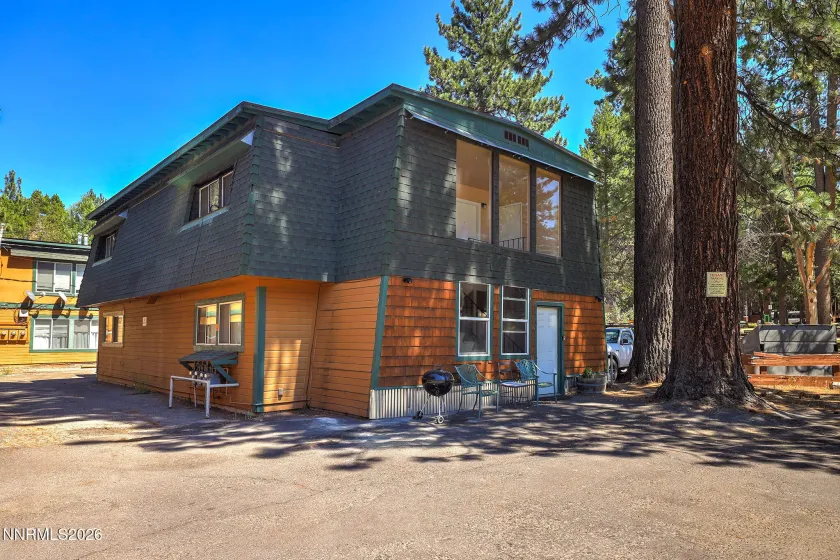 1181 Ski Run, South Lake Tahoe, California 96150, ,Residential Income,Residential,Ski Run,260001644