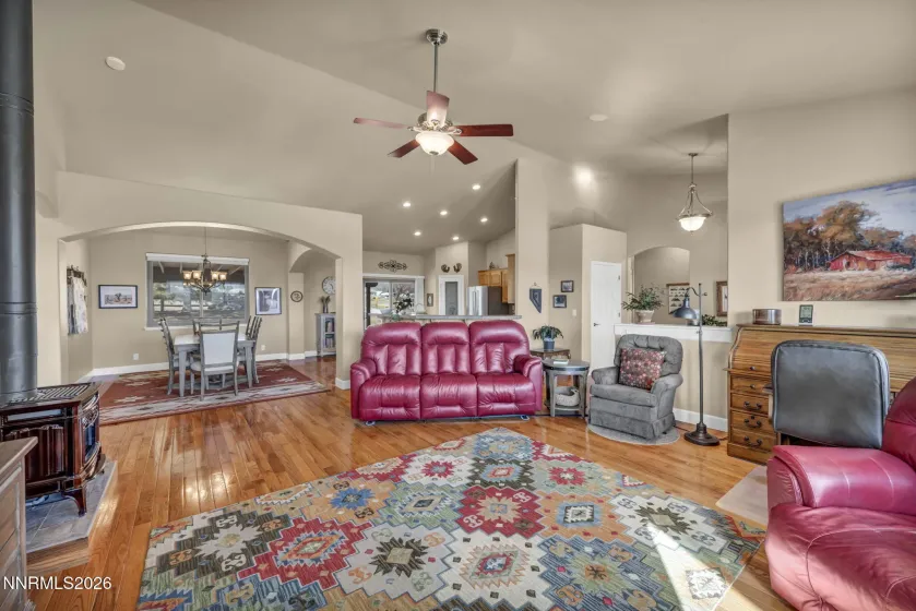 17 Colony Estates, Smith Valley, Nevada 89444, 3 Bedrooms Bedrooms, ,2 BathroomsBathrooms,Residential,Residential,Colony Estates,260001646