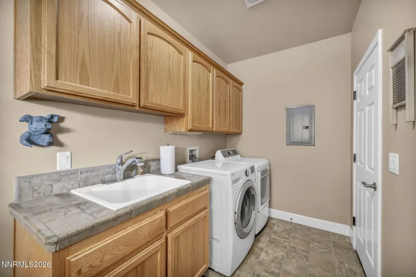 17 Colony Estates, Smith Valley, Nevada 89444, 3 Bedrooms Bedrooms, ,2 BathroomsBathrooms,Residential,Residential,Colony Estates,260001646