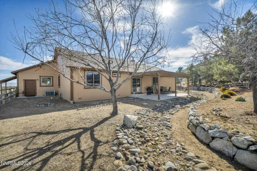 17 Colony Estates, Smith Valley, Nevada 89444, 3 Bedrooms Bedrooms, ,2 BathroomsBathrooms,Residential,Residential,Colony Estates,260001646