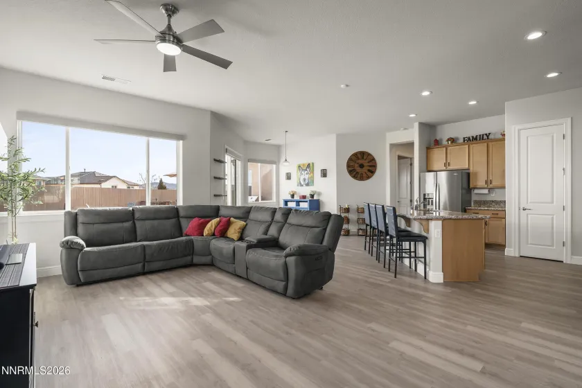 900 Cranfield, Reno, Nevada 89506, 4 Bedrooms Bedrooms, ,2 BathroomsBathrooms,Residential,Residential,Cranfield,260001648