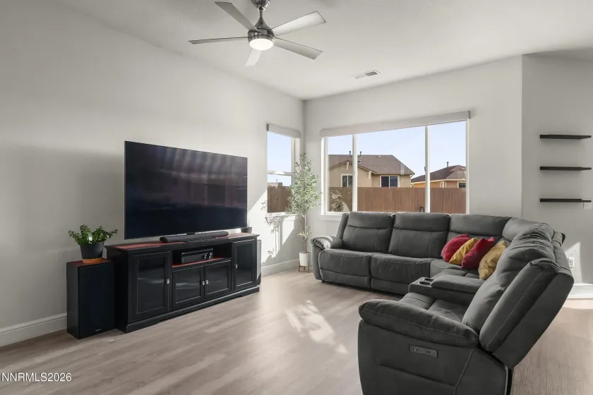 900 Cranfield, Reno, Nevada 89506, 4 Bedrooms Bedrooms, ,2 BathroomsBathrooms,Residential,Residential,Cranfield,260001648