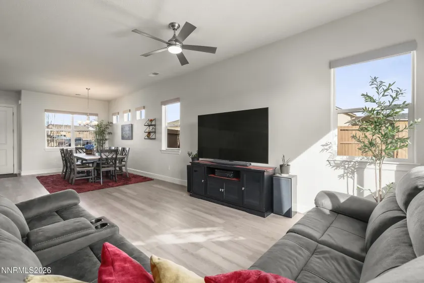 900 Cranfield, Reno, Nevada 89506, 4 Bedrooms Bedrooms, ,2 BathroomsBathrooms,Residential,Residential,Cranfield,260001648