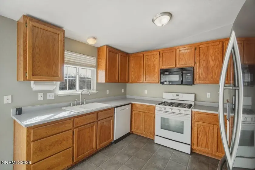 912 Nicole, Dayton, Nevada 89403, 3 Bedrooms Bedrooms, ,2 BathroomsBathrooms,Residential,Residential,Nicole,260001652