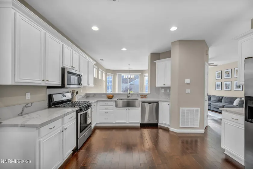 1820 Stetson, Reno, Nevada 89521, 4 Bedrooms Bedrooms, ,3 BathroomsBathrooms,Residential,Residential,Stetson,260001658